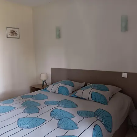 Bed and Breakfast Le Moulin Du Comte Bourrouillan Exterior foto