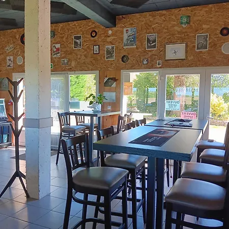 Bed and Breakfast Le Moulin Du Comte Bourrouillan Exterior foto